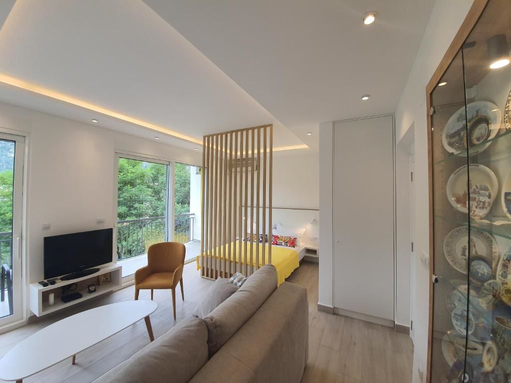 Апартаменты Central Viola lux apartment with sea view Котор-58